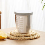 كوب فواكه قابل للسكب