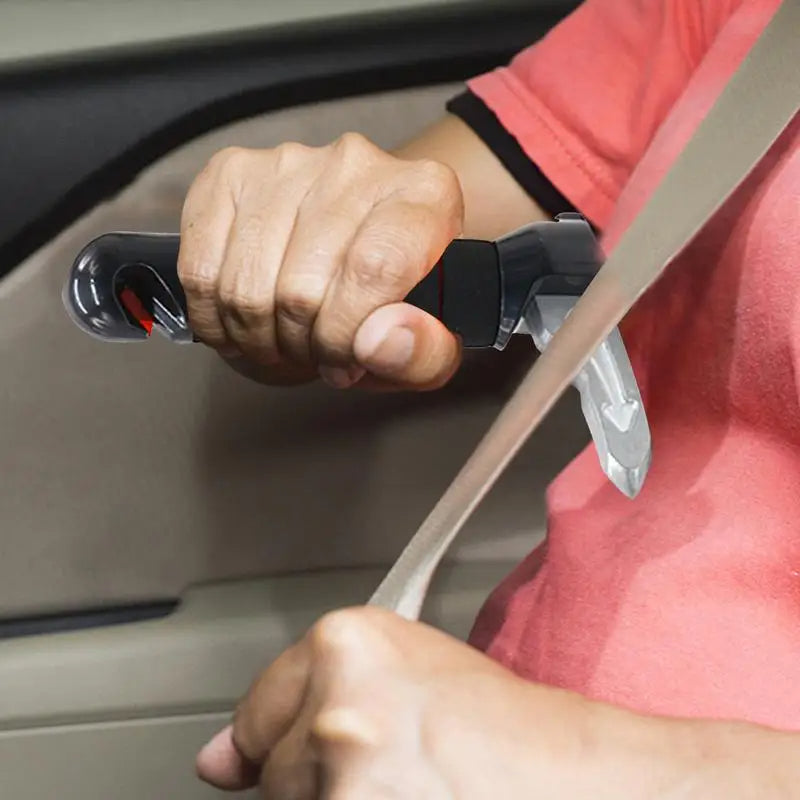 مقبض باب السيارة لكبار السن