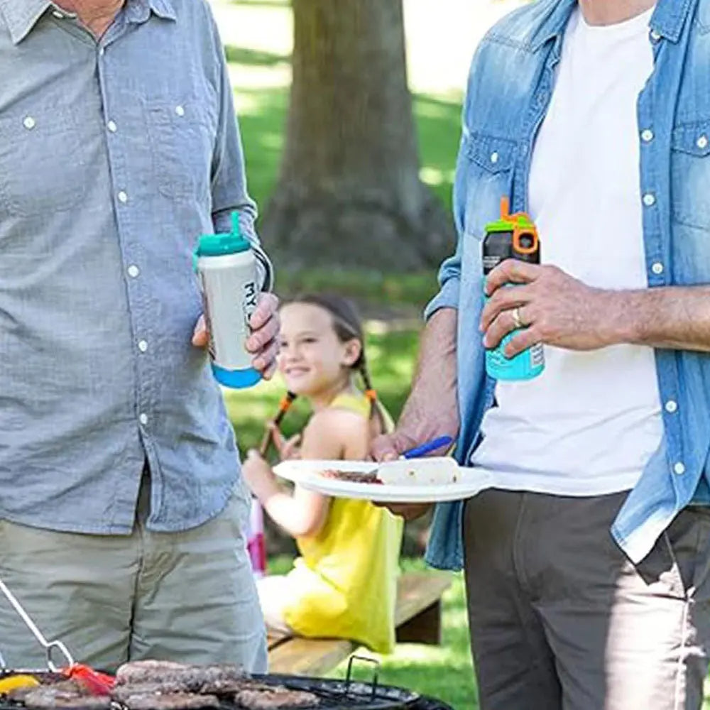 Couvercle de canette avec paille