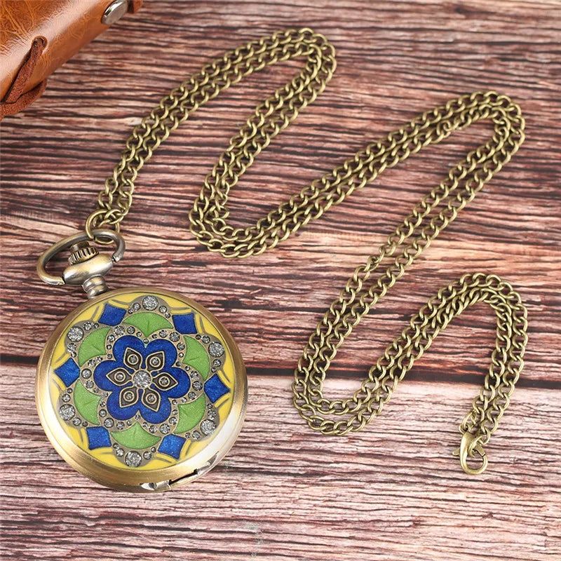 SHOP7D_Old Fashion Pocket Watch with Flower Crystal Design Men Women Quartz Movement Watches Arabic Number Display Necklace Chain Gift