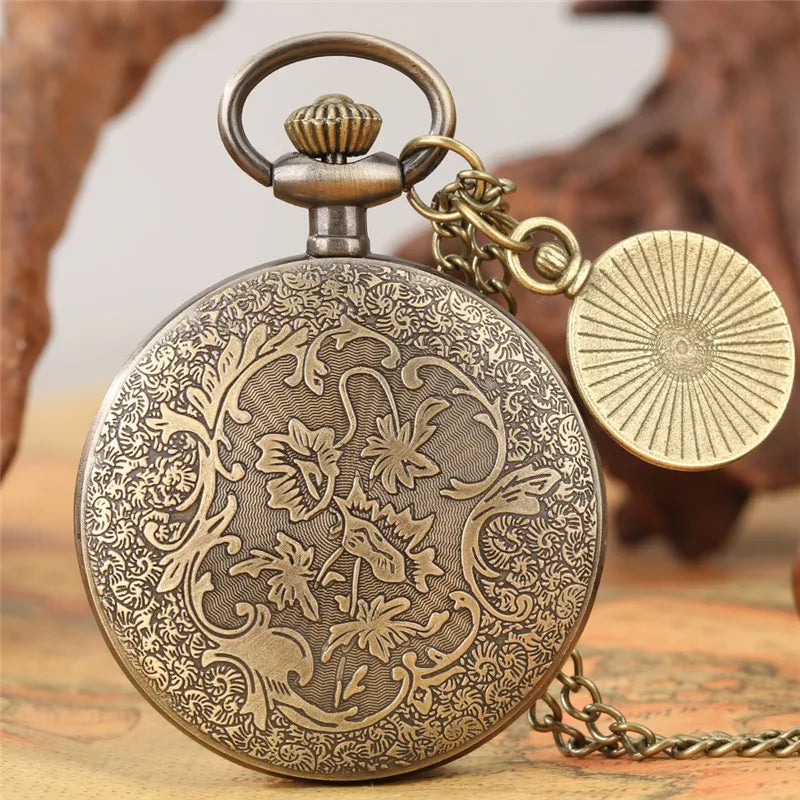 SHOP7D_Old Fashion Clock Open Face Design Retro Quartz Pocket Watch for Men Women Fob Compass with Necklace Chain Reloj De Bolsillo