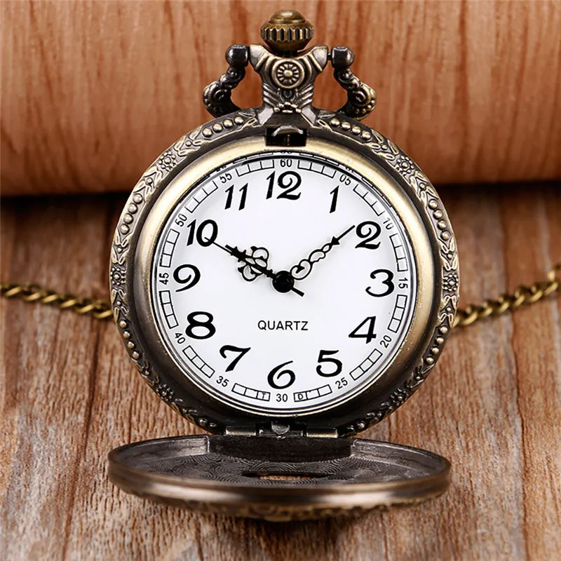 SHOP7D_Antique Hollow Out Eiffel Tower Unisex Quartz Pocket Watch Sweater Chain Souvenir Collection Clock Gift for Men Women Souvenir